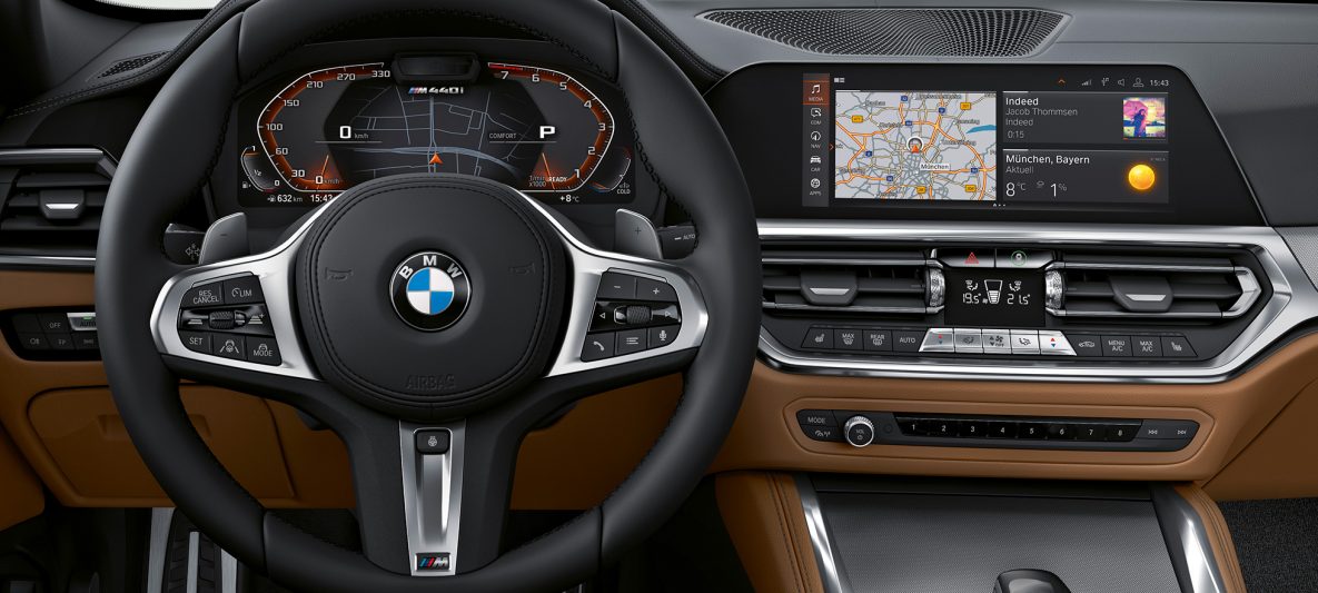 BMW 4er Coupé G22 2020 Innenraum Lenkrad und Sprachassistent