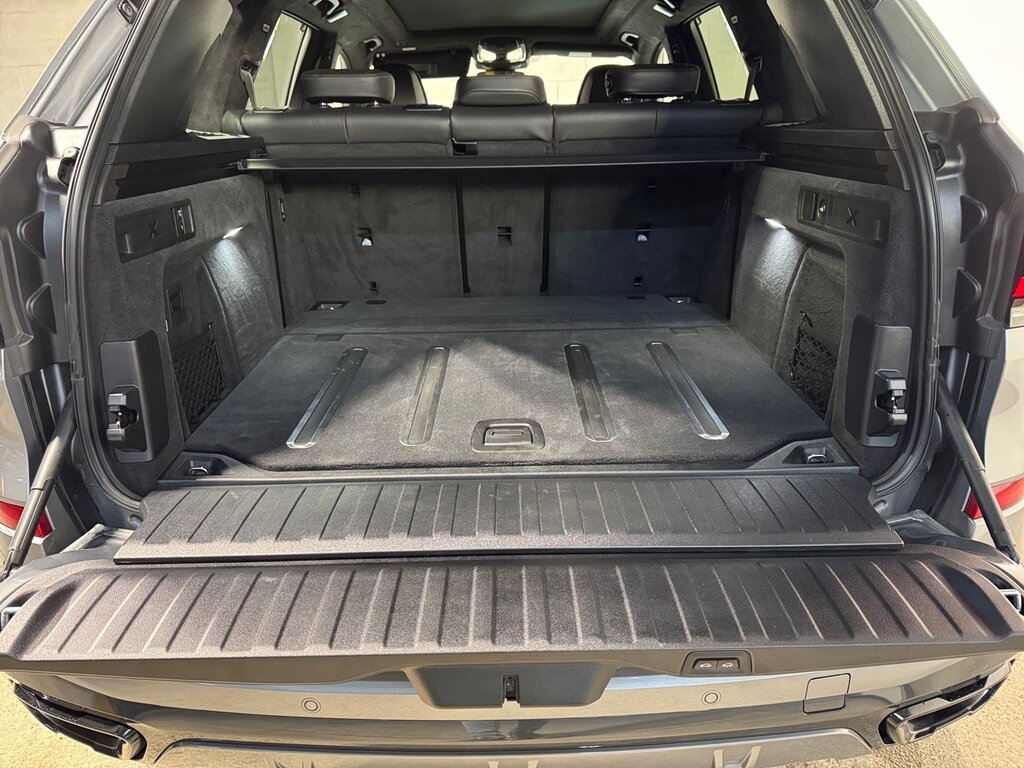 vehicle-2960311-11-2