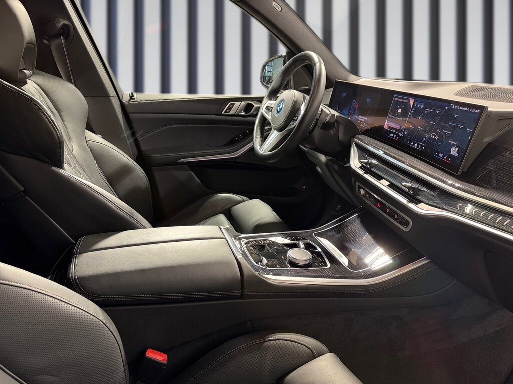 vehicle-2968856-13-2