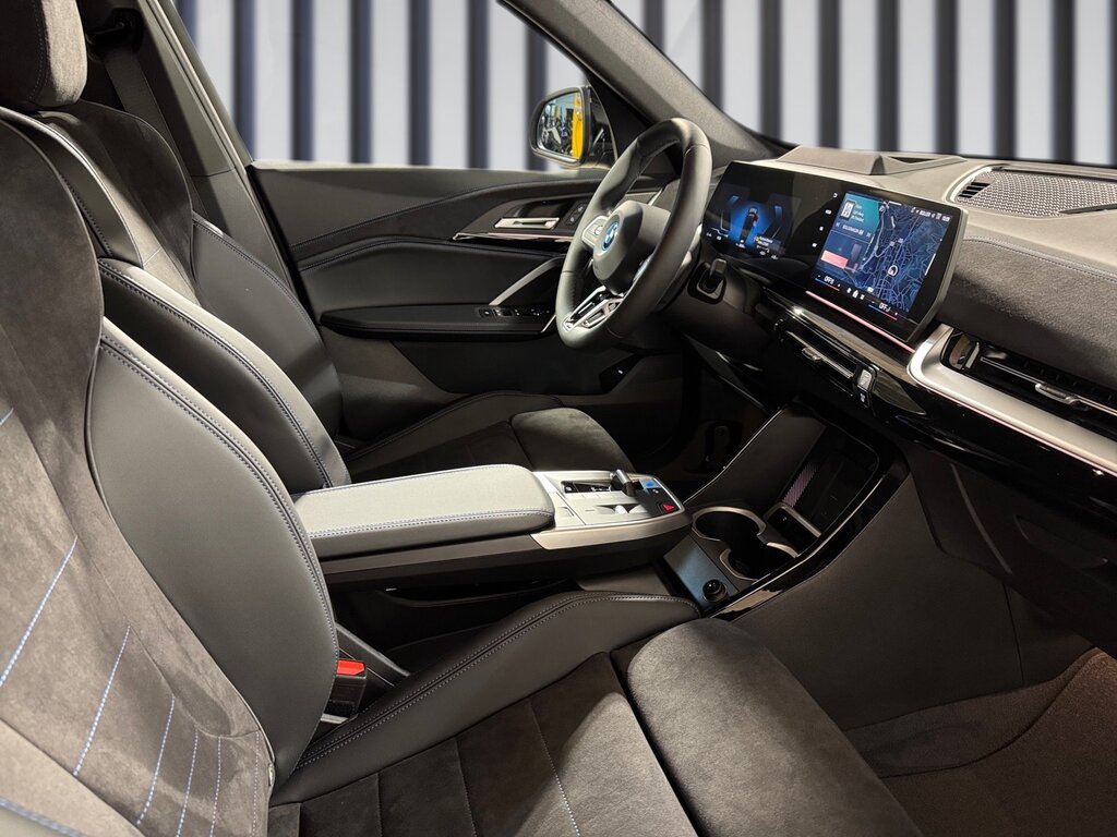 vehicle-3024624-13-2