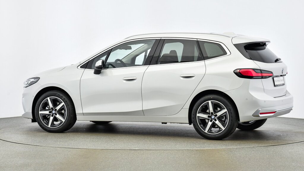 vehicle-3119184-4