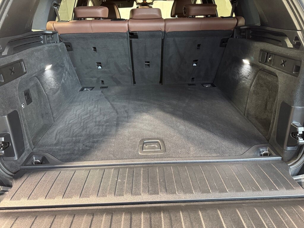 vehicle-3098618-11