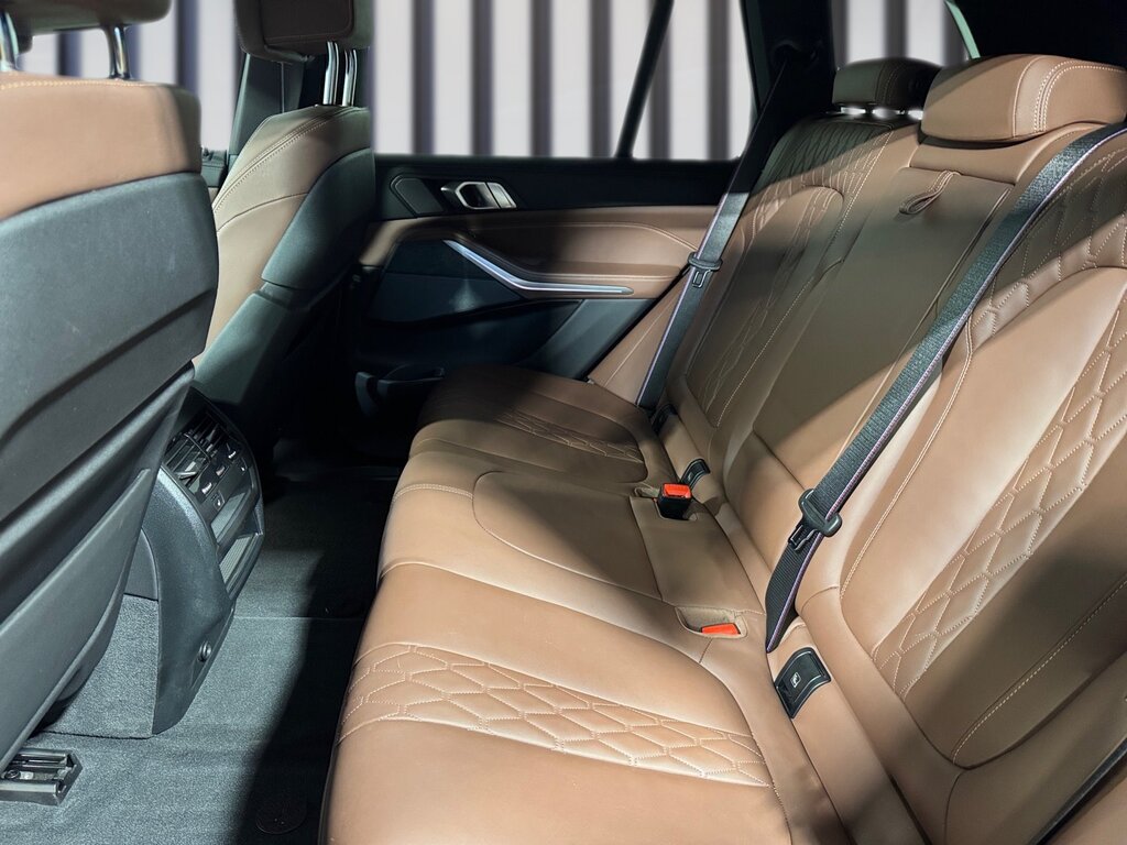 vehicle-3098618-7