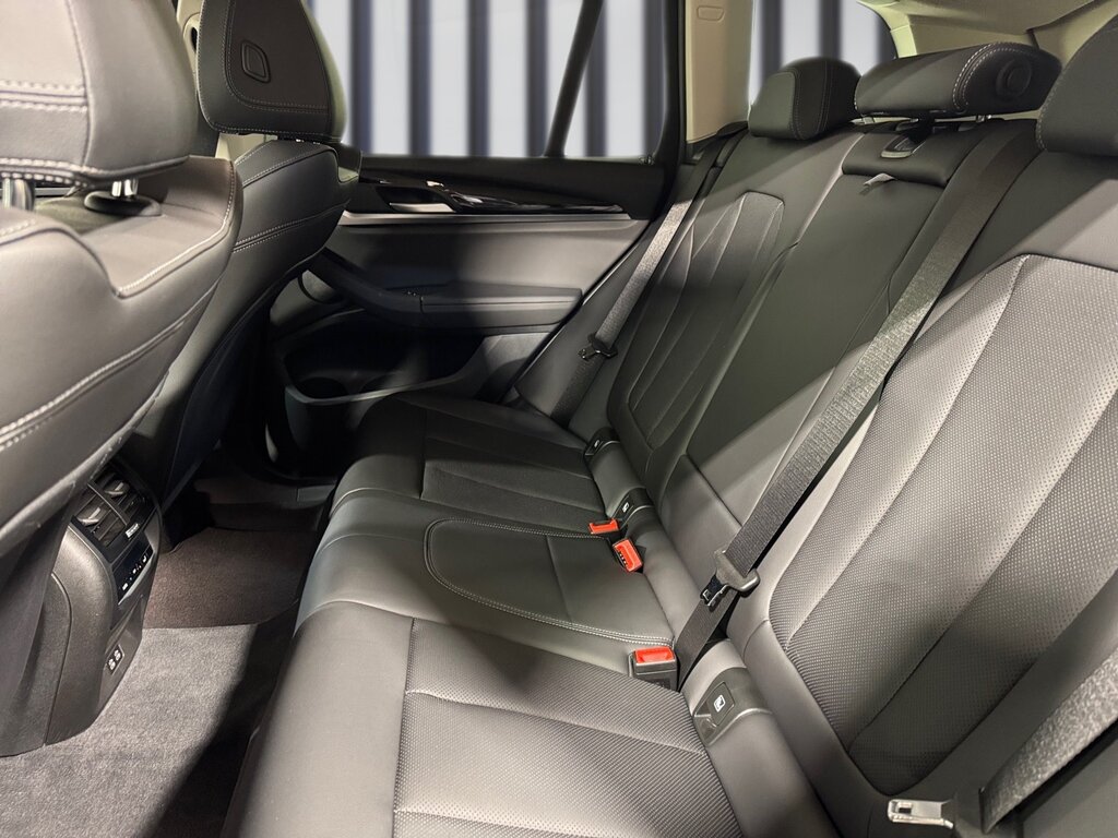 vehicle-3145442-7